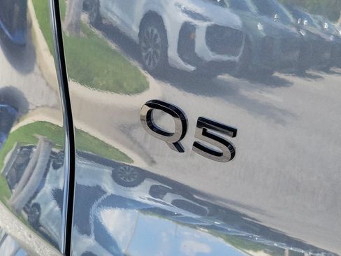 Certified 2025 Audi Q5 Premium w/ Convenience Package AWD/4WD image 5