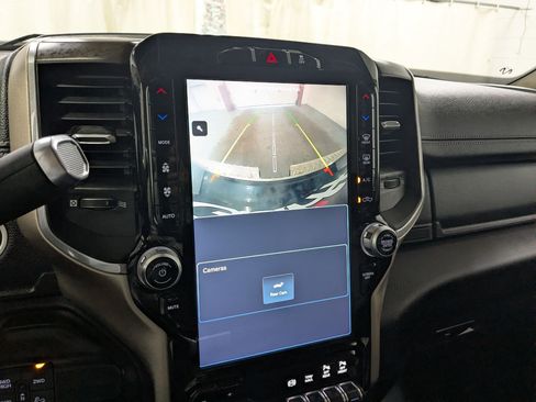 Used 2022 RAM 2500 Laramie AWD/4WD image 17