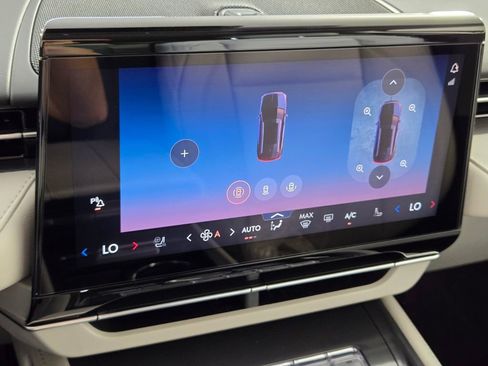 New 2026 Lincoln Nautilus Premier AWD/4WD image 15