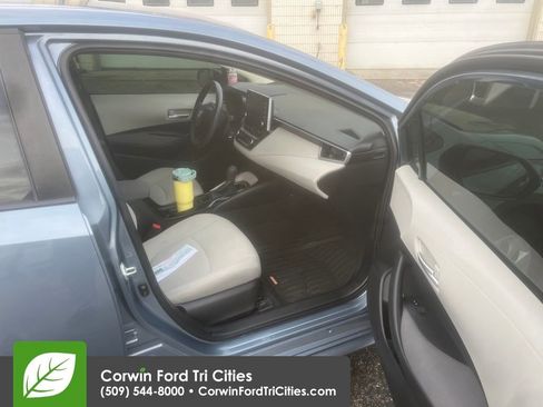 Used 2020 Toyota Corolla LE image 7