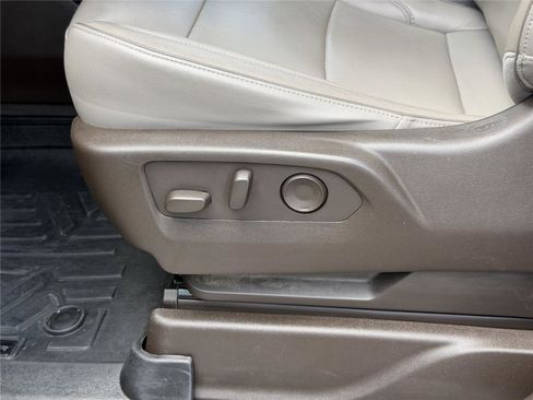 Used 2021 GMC Yukon SLT w/ SLT Luxury Plus Package RWD image 13