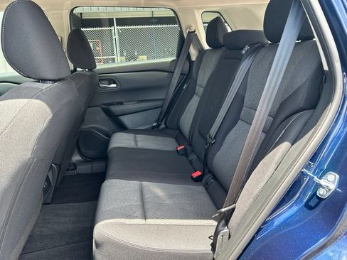 Certified 2025 Nissan Rogue SV FWD image 22