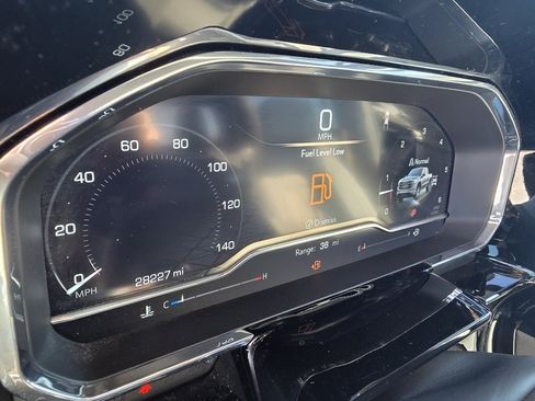 Used 2023 GMC Sierra 1500 SLT w/ SLT Premium Plus Package image 12