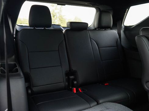 New 2026 Chevrolet Traverse RS w/ LPO, Floor Liner Package image 13