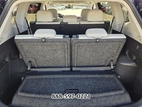 Used 2023 Volkswagen Tiguan SE image 15