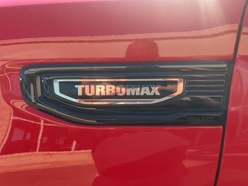 New 2026 GMC Sierra 1500 Elevation image 10