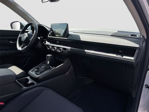 Certified 2026 Honda CR-V LX image 31