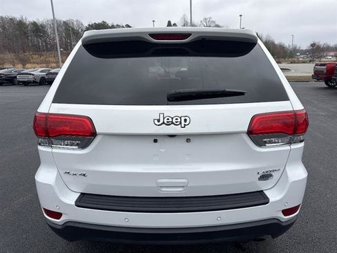 Used 2019 Jeep Grand Cherokee Laredo image 5
