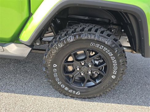 New 2025 Jeep Gladiator Sport image 7