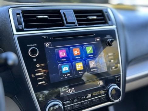 Used 2018 Subaru Legacy 2.5i Premium image 13