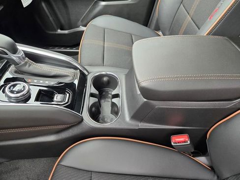 New 2026 GMC Canyon AT4 AWD/4WD image 14