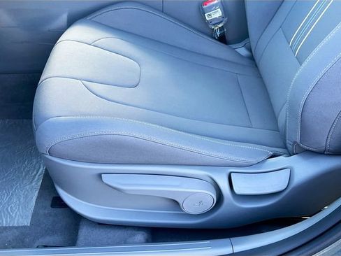 New 2026 Hyundai Elantra Sport FWD image 18