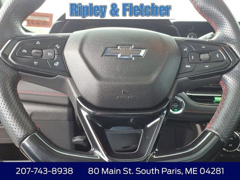 Used 2025 Chevrolet TrailBlazer RS w/ Convenience Package AWD/4WD image 19