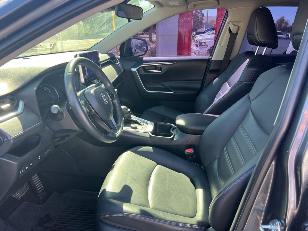 Used 2023 Toyota RAV4 XLE Premium AWD/4WD image 7