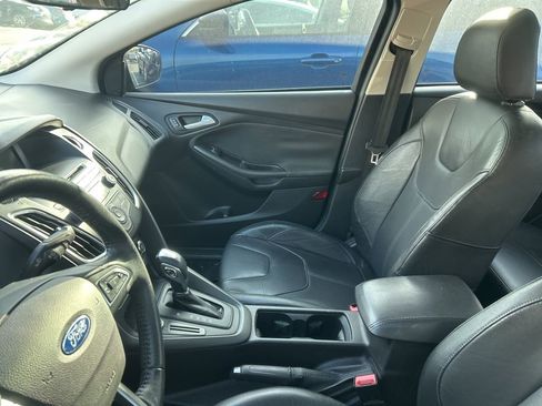 Used 2015 Ford Focus SE w/ Equipment Group 201A image 10