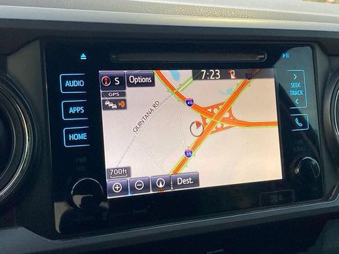 Used 2019 Toyota Tacoma TRD Off-Road image 17