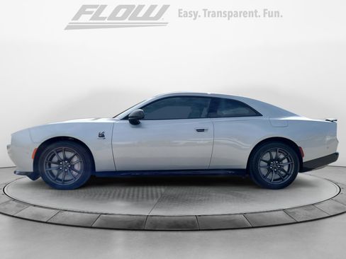 New 2024 Dodge Charger Daytona Scat Pack w/ Plus Group image 4