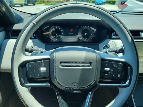 New 2026 Land Rover Range Rover Velar S AWD/4WD image 30