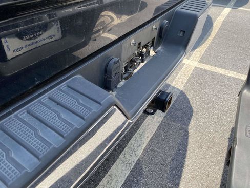 Used 2020 Chevrolet Silverado 1500 LT w/ All-Star Edition AWD/4WD image 6