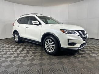 Used 2017 Nissan Rogue SV video 2