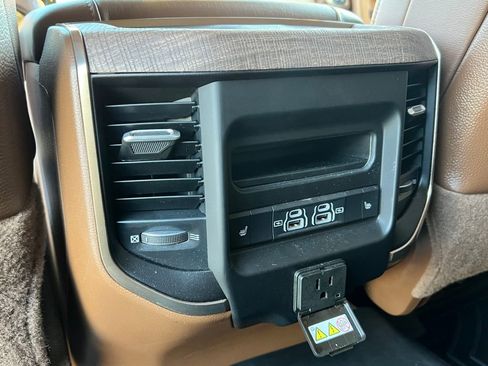 Used 2022 RAM 2500 Limited image 16