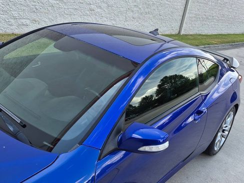 Used 2013 Hyundai Genesis 3.8 RWD image 10