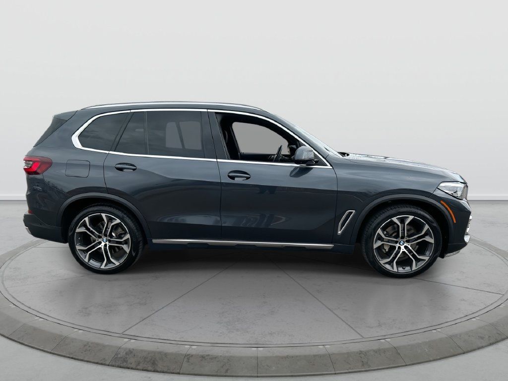 Used 2021 BMW X5 sDrive40i w/ Parking Assistance Package RWD image 9