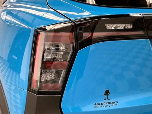Used 2025 Nissan Kicks SR w/ SR Premium Package FWD image 35