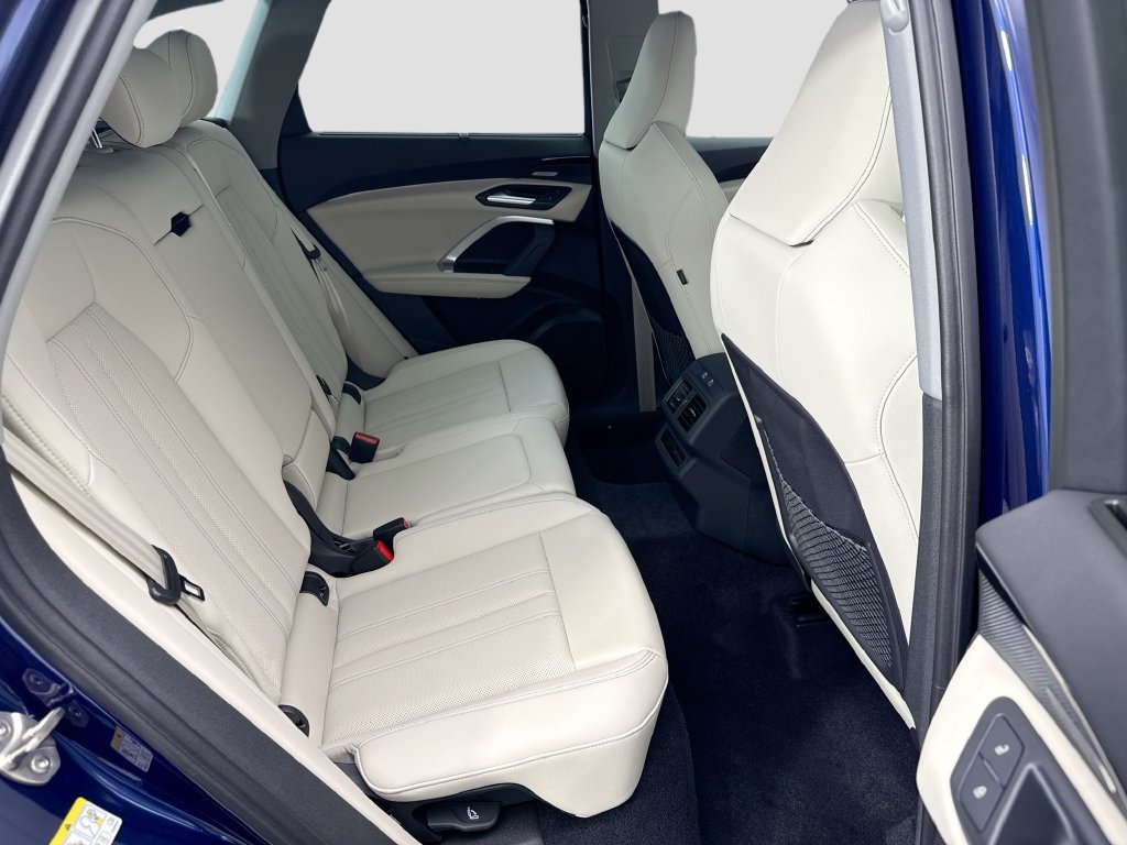Certified 2025 Audi Q5 Premium Plus w/ Premium Plus AWD/4WD image 21