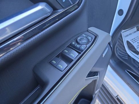 Used 2024 Chevrolet Silverado 2500 ZR2 w/ ZR2 Bison Edition image 13