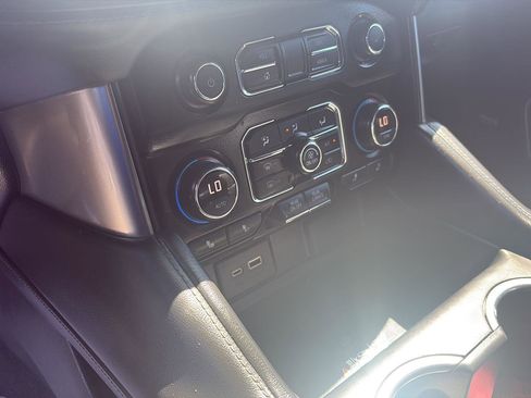 Used 2021 Chevrolet Tahoe Z71 AWD/4WD image 27