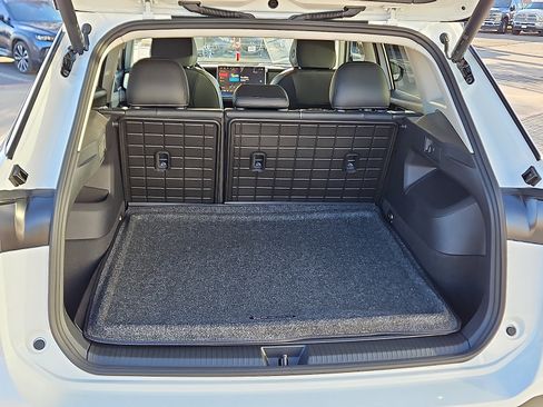 New 2026 Volkswagen Tiguan SE image 6