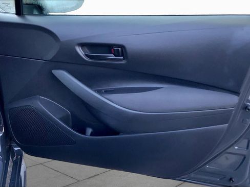 Used 2025 Toyota Corolla LE FWD image 20