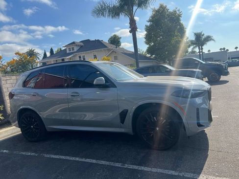 Certified 2025 BMW X5 sDrive40i w/ M Sport Package RWD image 2
