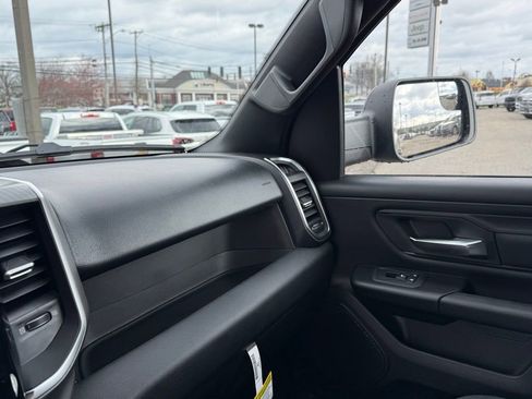 New 2026 RAM 1500 Express image 25