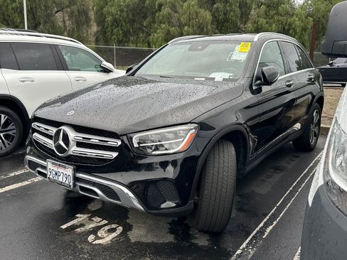 Used 2022 Mercedes-Benz GLC 300 image 2
