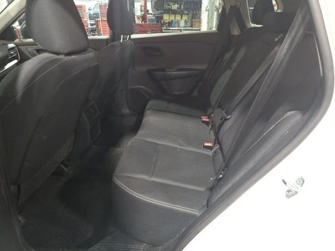 Used 2023 Nissan Rogue S image 12