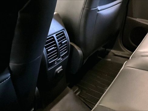 Used 2018 Ford Escape SEL AWD/4WD image 10