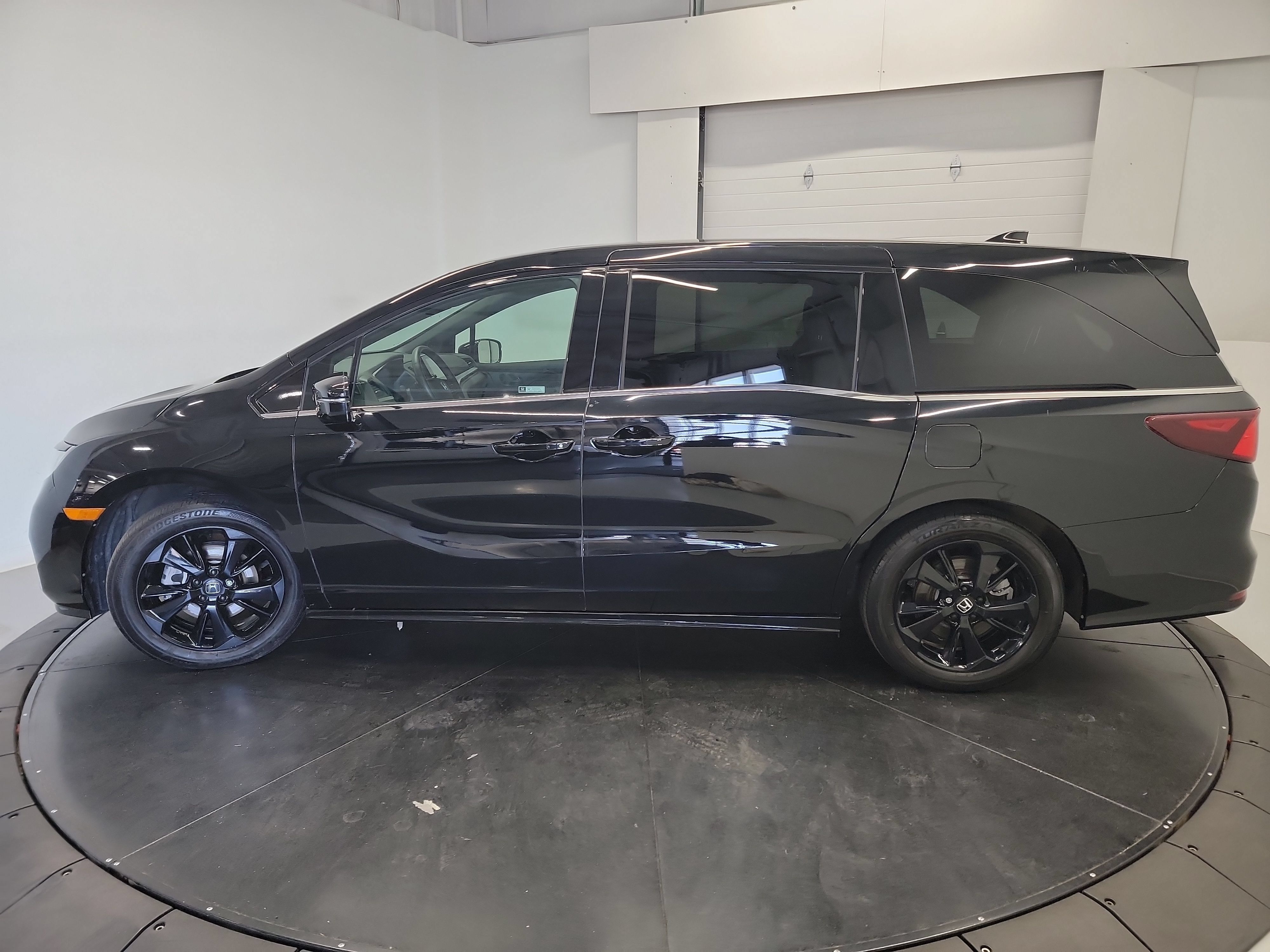 Used 2024 Honda Odyssey Sport image 5