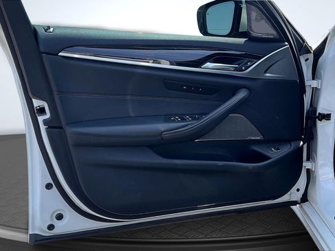 Used 2020 BMW 530i w/ Convenience Package image 23