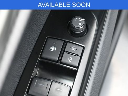Used 2026 Toyota Camry SE AWD/4WD image 12