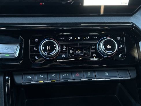 Used 2025 GMC Sierra 1500 AT4 w/ AT4 Premium Package image 23