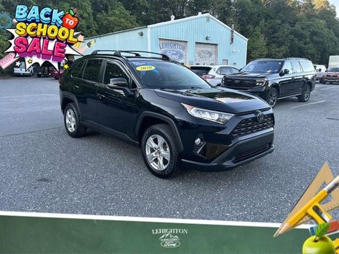 Used 2020 Toyota RAV4 XLE image 1