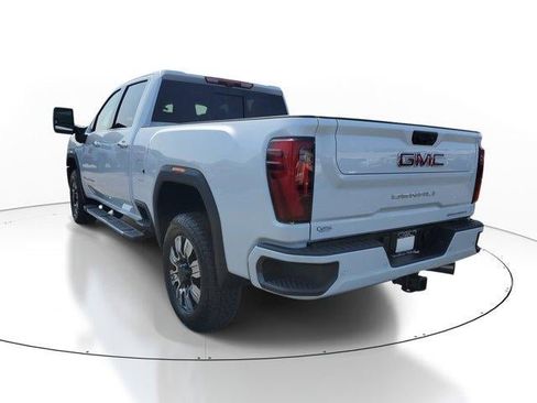 New 2026 GMC Sierra 2500 Denali w/ Denali Reserve Package AWD/4WD image 4