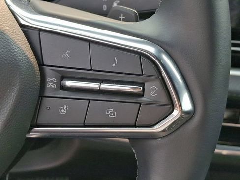 Used 2026 Chevrolet Equinox LT w/ Safety and Technology Package AWD/4WD image 7