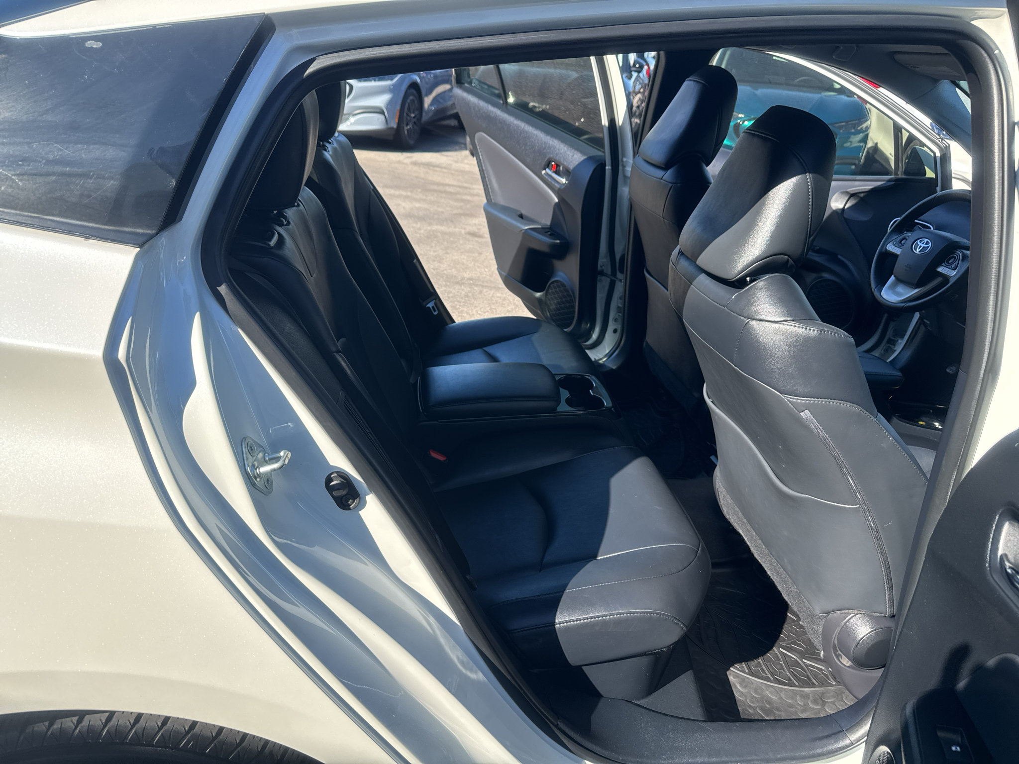 Used 2017 Toyota Prius Prime Premium FWD image 20