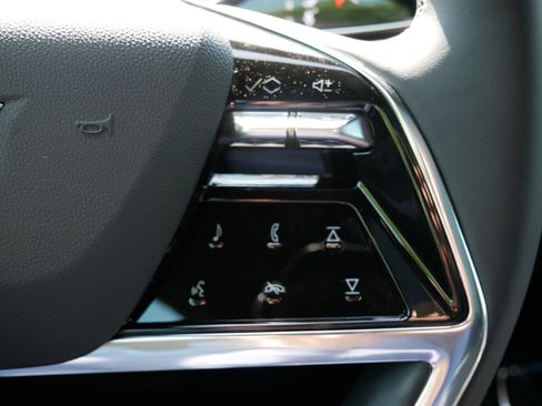 Used 2026 Cadillac Escalade IQ Sport 1 w/ LPO, Floor Liner Package image 24