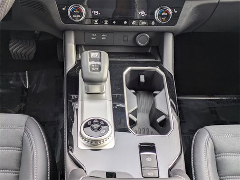 New 2026 Mitsubishi Outlander SE image 20