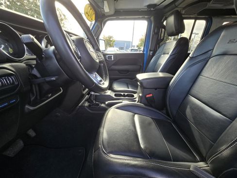 Used 2022 Jeep Wrangler Unlimited Sahara image 15
