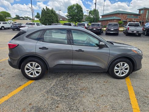 Used 2022 Ford Escape S FWD image 5